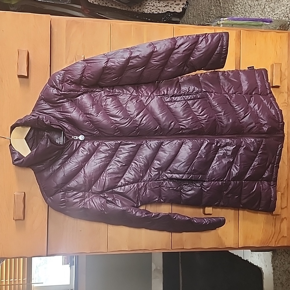 Calvin Klein: Premium Down Packable, Long-line Quilted Puffer, Maroon, Medium